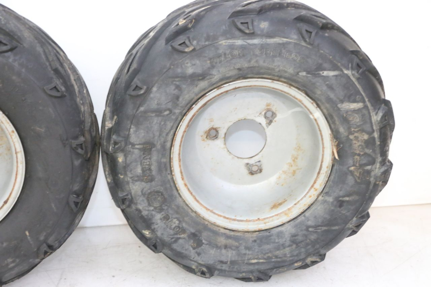 photo de HINTERRADFELGE UND REIFEN SPEEDY DELUXE 125 - Alternative Perspektive