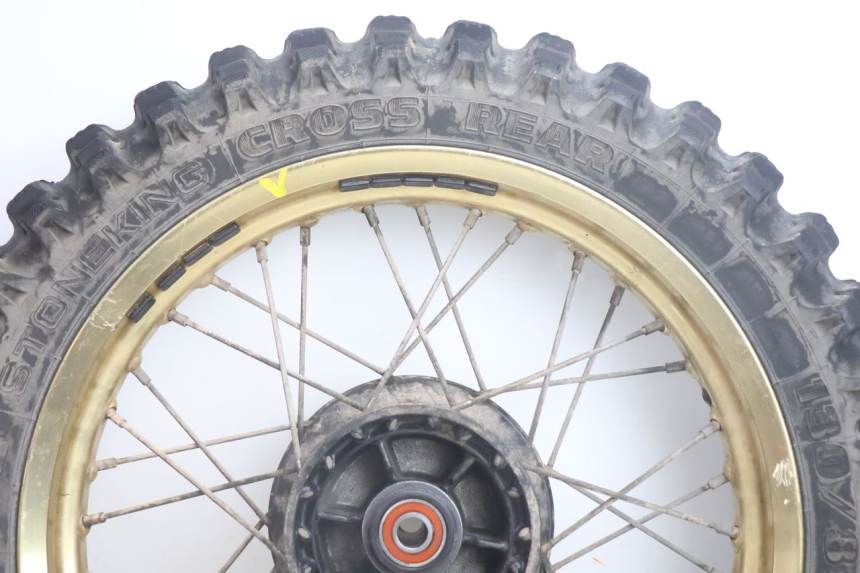 photo de HINTERRADFELGE UND REIFEN SUZUKI DR S 600 (1985 - 1989) - Detailansicht des Bauteils
