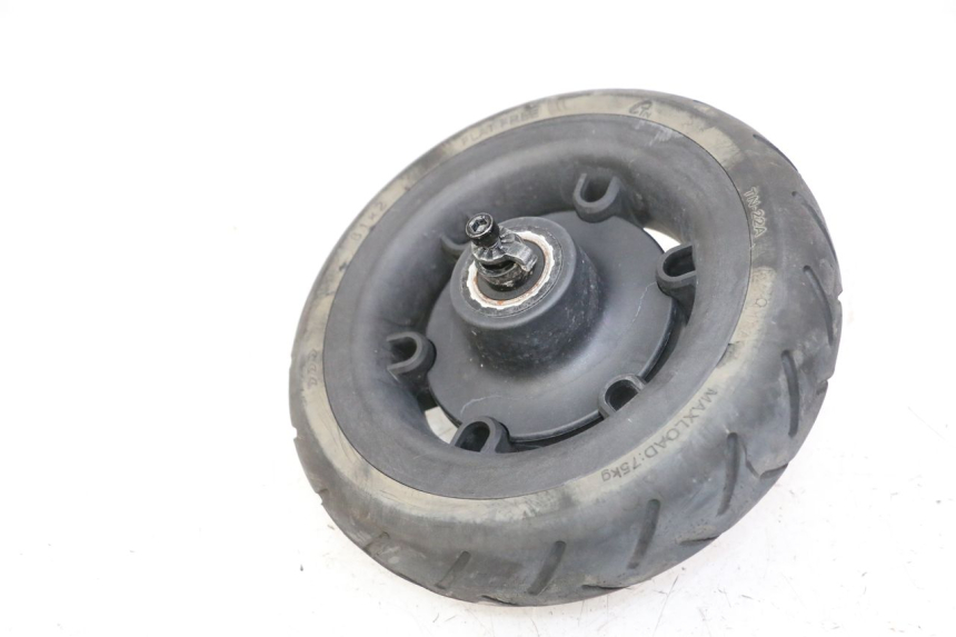 photo de HINTERRAD UND REIFEN SEGWAY NINEBOT E2 1 - Alternative Perspektive