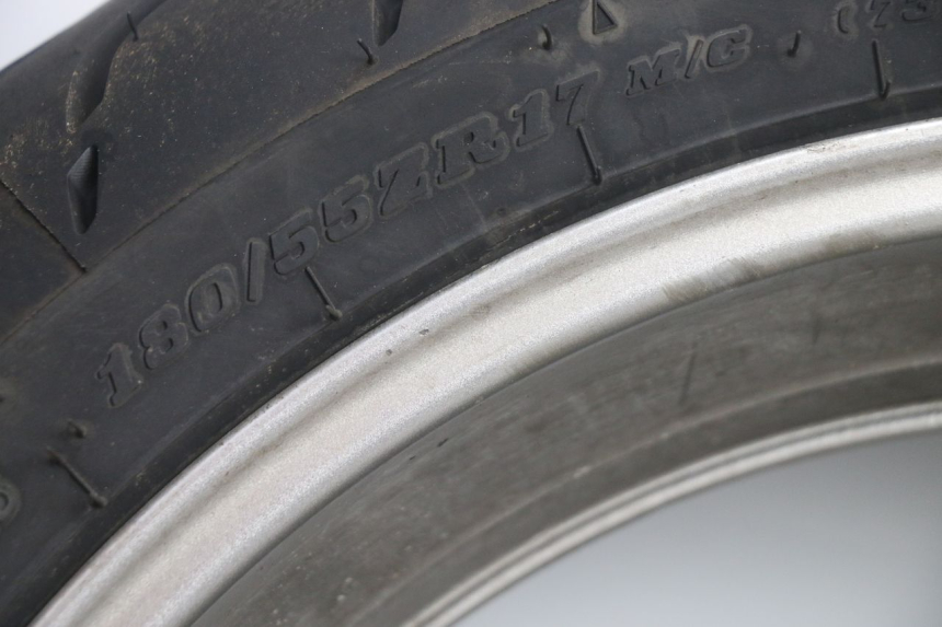 photo de HINTERRADFELGE UND REIFEN YAMAHA FJR 1300 (2001 - 2005) - Kennzeichnungen und Originalreferenzen