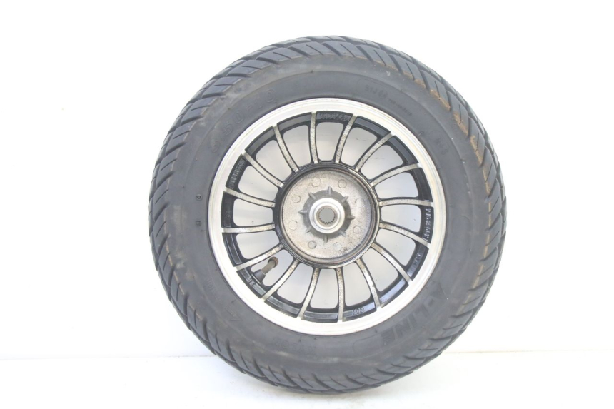 photo de HINTERRAD UND REIFEN VENESI FLY RETRO 4T 50 (2020 - 2025) - Gesamtansicht des Produkts