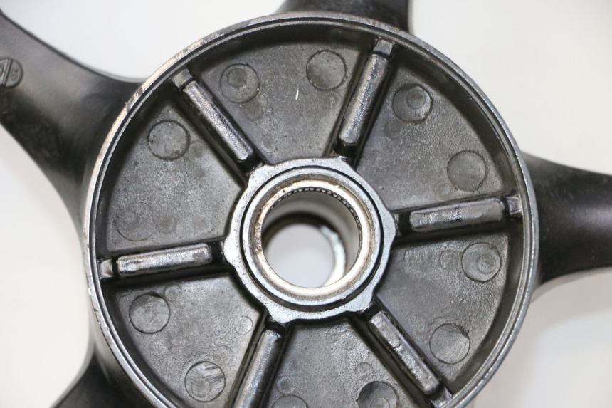 photo de HINTERRADFELGE UND REIFEN YAMAHA FZ6 FAZER S2 600 (2007 - 2011) - Gesamtansicht des Produkts