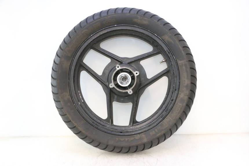 photo de HINTERRADFELGE UND REIFEN KAWASAKI GPX F ZX750F 750 (1986 - 1990) - Profilansicht des Ersatzteils
