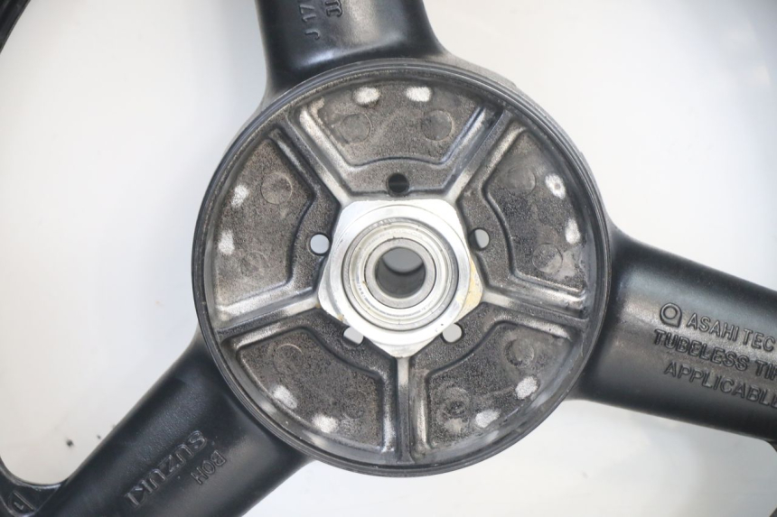 photo de HINTERRADFELGE UND REIFEN SUZUKI GSF S BANDIT 600 (2000 - 2004) - Weitere Ansicht des Artikels