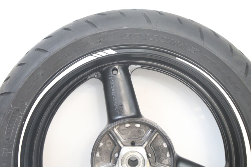 photo de HINTERRADFELGE UND REIFEN SUZUKI GSF S BANDIT 600 (2000 - 2004) - Geprüftes Gebrauchtteil