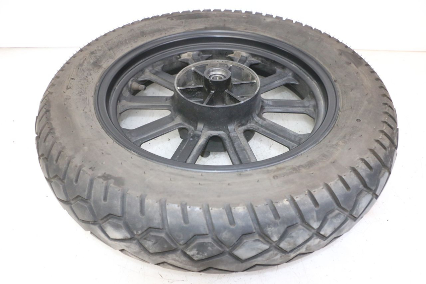 photo de HINTERRADFELGE UND REIFEN KEEWAY K-LIGHT KLIGHT 125 (2018 - 2025) - Alternative Perspektive