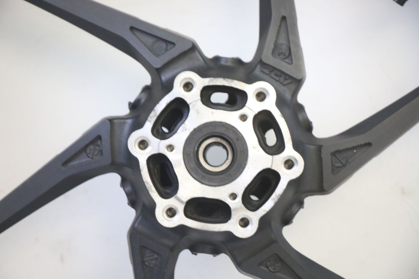 photo de HINTERRADFELGE UND REIFEN KIDEN KD125-G 125 (2018 - 2022) - Kennzeichnungen und Originalreferenzen