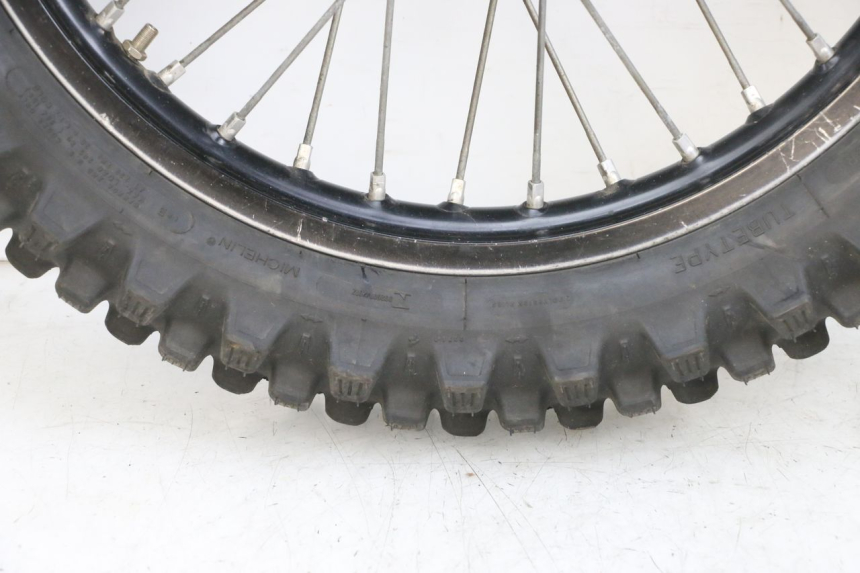 photo de HINTERRADFELGE UND REIFEN KAWASAKI KXF KX-F 250 (2017 - 2019) - Alternativer Blickwinkel