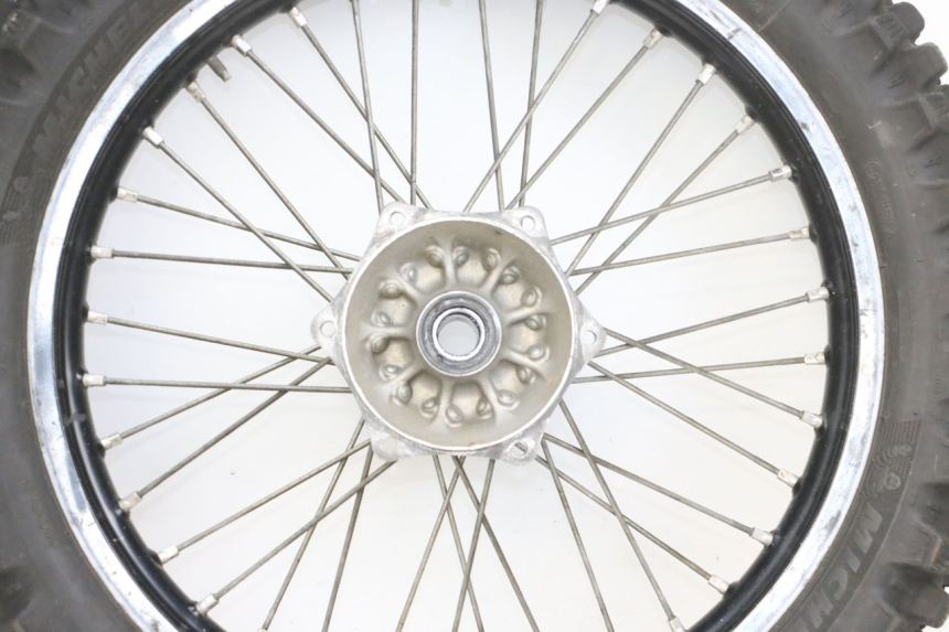 photo de HINTERRADFELGE UND REIFEN KAWASAKI KXF KX-F 250 (2017 - 2019) - Detailansicht des Bauteils