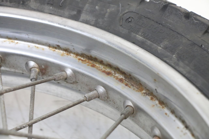 photo de HINTERRADFELGE UND REIFEN KYMCO STRYKER OFF ROAD 125 (1999 - 2005) - Charakteristische Merkmale