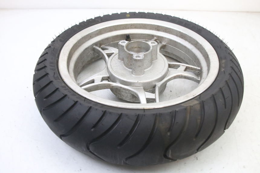 photo de HINTERRADFELGE UND REIFEN LONGJIA SHARPY 125 (2020 - 2024) - Detailansicht des Bauteils