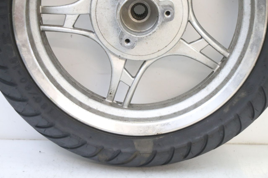 photo de HINTERRADFELGE UND REIFEN LONGJIA SHARPY 125 (2020 - 2024) - Alternative Perspektive