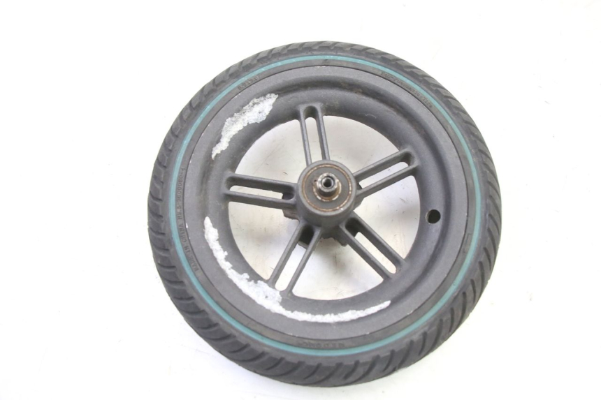 photo de HINTERRADFELGE UND REIFEN XIAOMI MI PRO 2 1 - Details der Befestigungspunkte