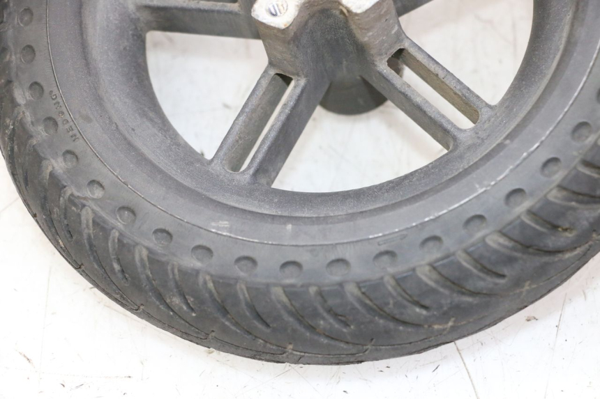 photo de HINTERRADFELGE UND REIFEN XIAOMI MI PRO 2 1 - Oberflächenzustand und Material