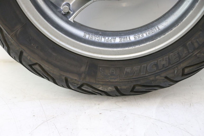 photo de HINTERRADFELGE UND REIFEN KYMCO MOVIE S 125 (2009 - 2018) - Charakteristische Merkmale