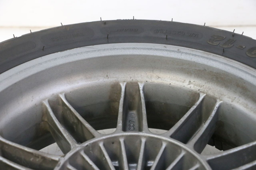 photo de HINTERRADFELGE UND REIFEN PIAGGIO MP3 125 (2006 - 2014) - Gesamtansicht des Produkts