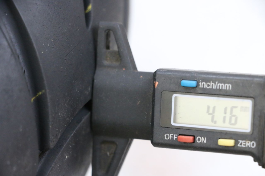 photo de HINTERRADFELGE UND REIFEN YAMAHA NEO'S CORE 1 (2022 - 2026) - Detailansicht des Bauteils