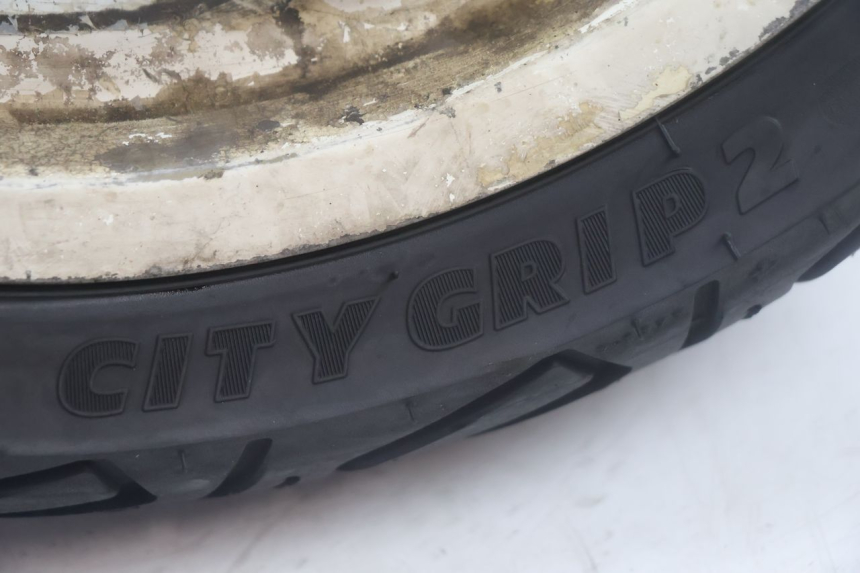 photo de HINTERRADFELGE UND REIFEN MBK NITRO 50 (2004 - 2008) - Detaillierte Sichtprüfung