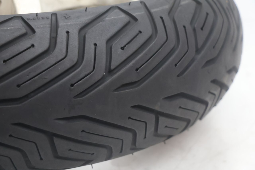 photo de HINTERRADFELGE UND REIFEN MBK NITRO 50 (2004 - 2008) - Alternativer Blickwinkel