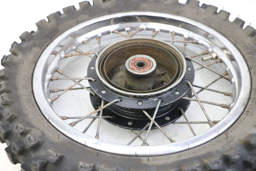 photo de HINTERRADFELGE UND REIFEN YAMAHA PW 80 (1983 - 2014) - Technische Nahaufnahme