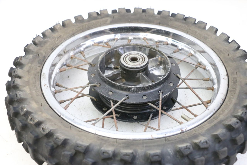 photo de HINTERRADFELGE UND REIFEN YAMAHA PW 80 (1983 - 2014) - Kennzeichnungen und Originalreferenzen