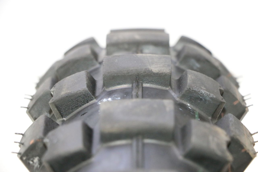 photo de HINTERRADFELGE UND REIFEN APOLLO RFZ 125 - Detailansicht des Bauteils