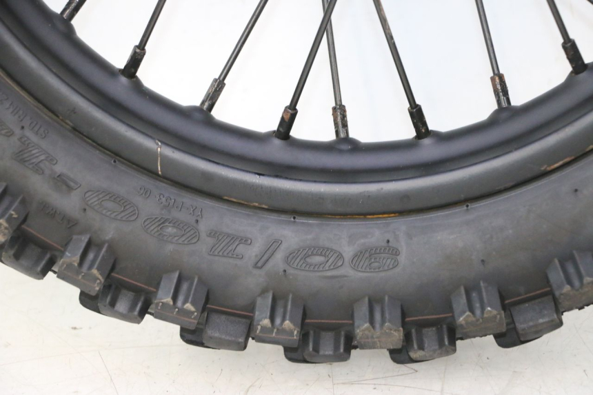 photo de HINTERRADFELGE UND REIFEN APOLLO RFZ 125 - Alternativer Blickwinkel