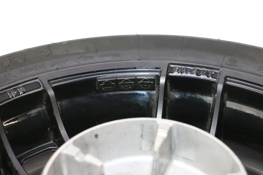 photo de HINTERRADFELGE UND REIFEN HARLEY DAVIDSON ROAD GLIDE FLTRXSE 1920 (2018 - 2022) - Profilansicht des Ersatzteils