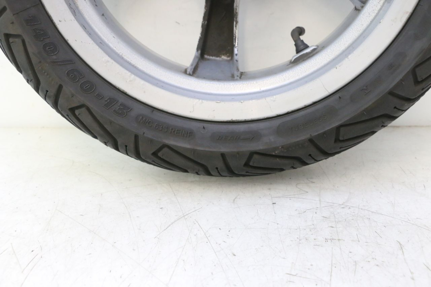 photo de HINTERRADFELGE UND REIFEN PEUGEOT SATELIS 125 (2013 - 2018) - Charakteristische Merkmale