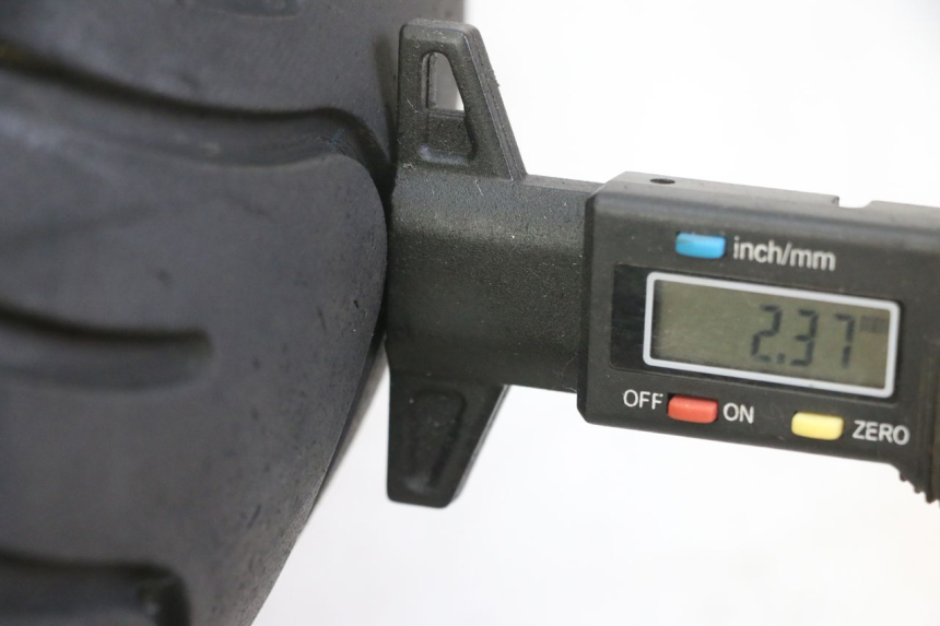 photo de HINTERRADFELGE UND REIFEN KSR SIRION 4T 50 (2018 - 2025) - Detailansicht des Bauteils