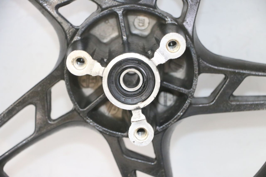 photo de HINTERRADFELGE UND REIFEN KSR SIRION 4T 50 (2018 - 2025) - Kennzeichnungen und Originalreferenzen