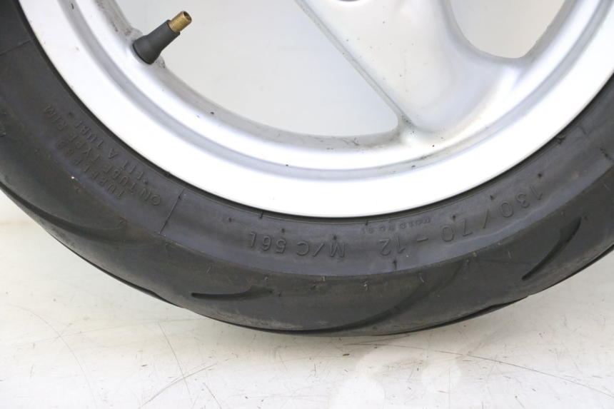 photo de HINTERRADFELGE UND REIFEN PEUGEOT SPEEDFIGHT LC 50 (1996 - 2002) - Ergänzendes Produktfoto