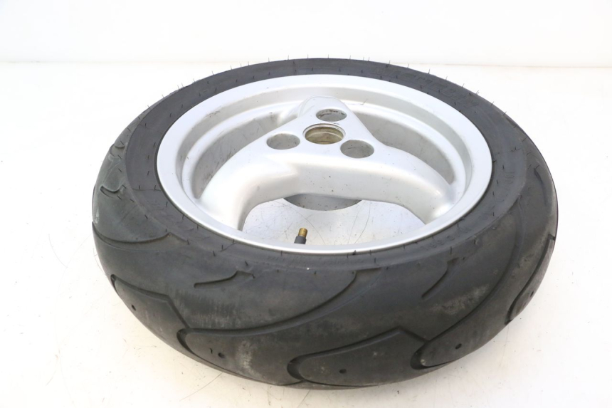 photo de HINTERRADFELGE UND REIFEN PEUGEOT SPEEDFIGHT LC 50 (1996 - 2002) - Details der Befestigungspunkte