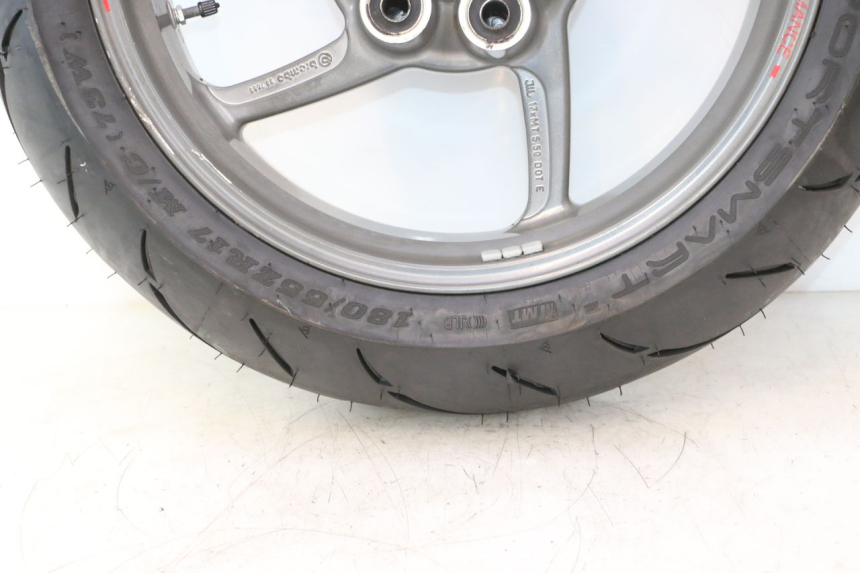 photo de HINTERRADFELGE UND REIFEN DUCATI SS IE DS CARENEE 1000 (2002 - 2006) - Hauptansicht