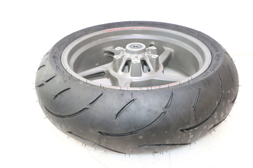 photo de HINTERRADFELGE UND REIFEN DUCATI SS IE DS CARENEE 1000 (2002 - 2006) - Alternative Perspektive