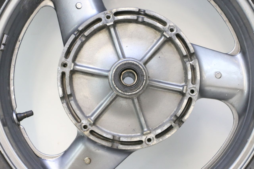 photo de HINTERRADFELGE UND REIFEN HONDA ST PAN EUROPEAN 1100 (1990 - 2002) - Technische Nahaufnahme