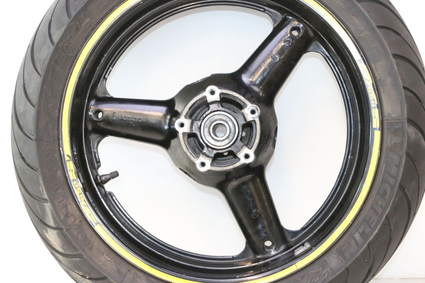 photo de HINTERRADFELGE UND REIFEN SUZUKI SV S 650 (2003 - 2009) - Weitere Ansicht des Artikels