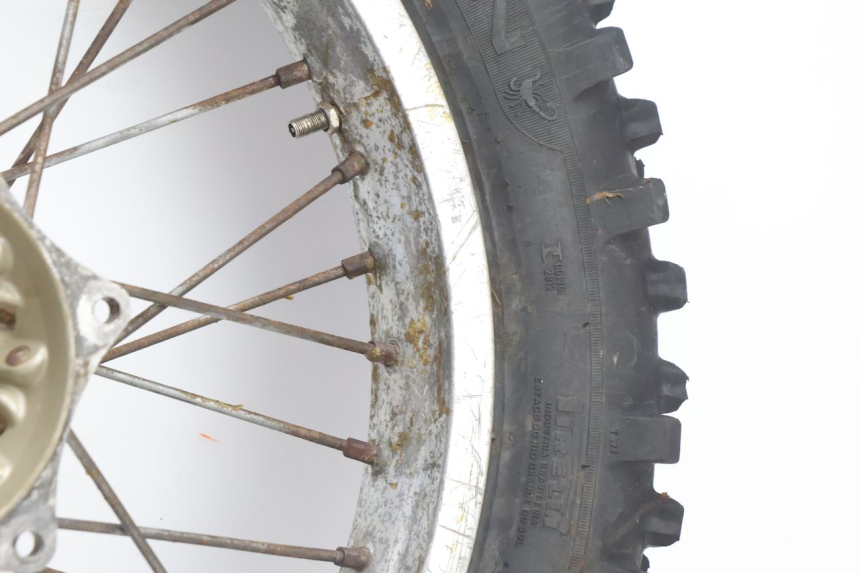 photo de HINTERRADFELGE UND REIFEN HUSABERG TE 250 (2011 - 2014) - Details der Befestigungspunkte