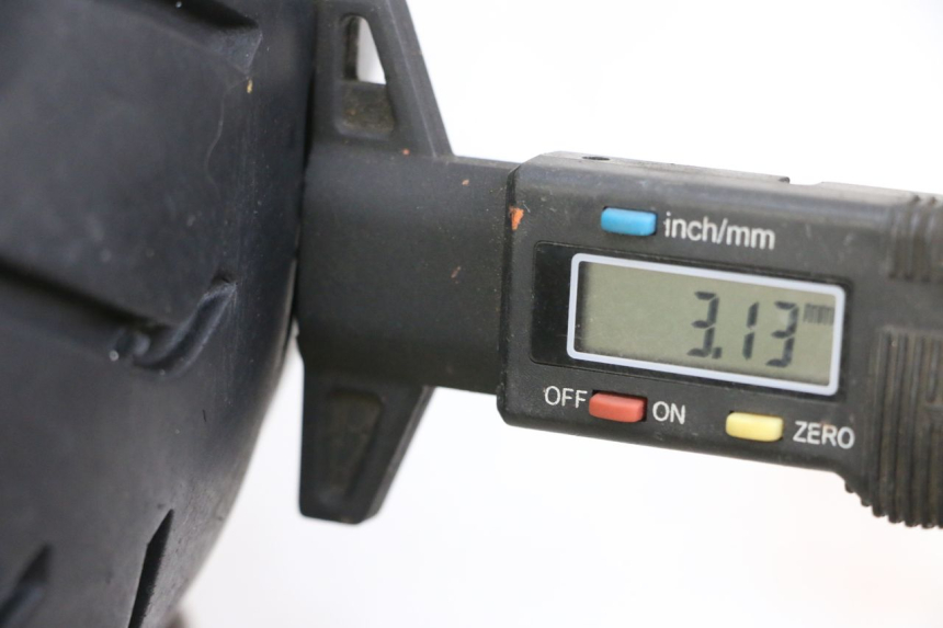 photo de HINTERRADFELGE UND REIFEN YAMAHA XMAX X-MAX 125 (2006 - 2009) - Detailansicht des Bauteils