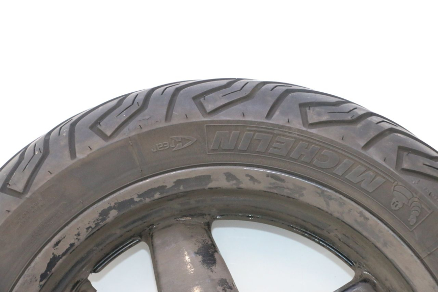 photo de HINTERRADFELGE UND REIFEN YAMAHA X-MAX XMAX 125 (2010 - 2013) - Zoom auf Gebrauchszustand
