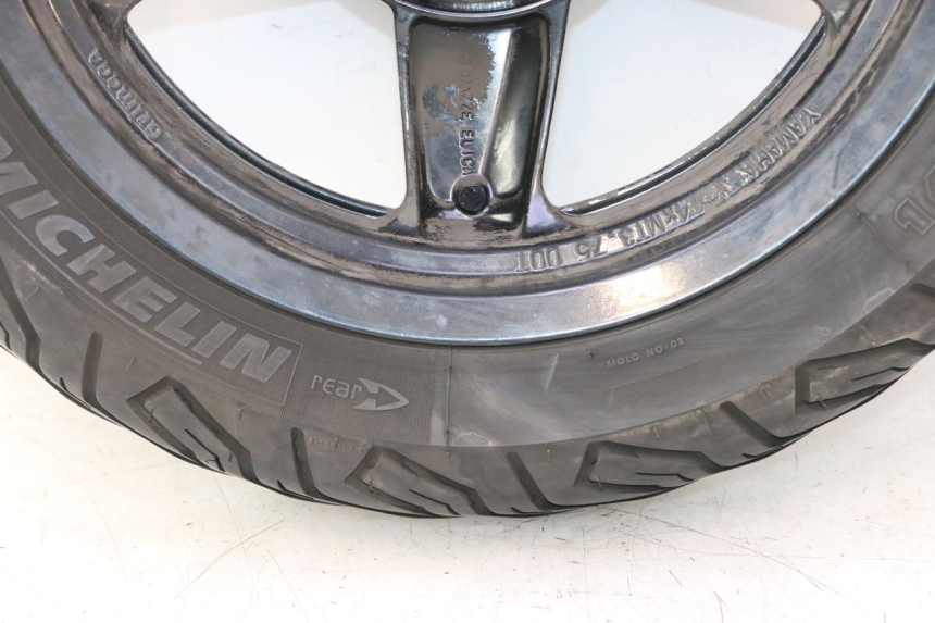 photo de HINTERRADFELGE UND REIFEN YAMAHA X-MAX XMAX 125 (2010 - 2013) - Details der Befestigungspunkte