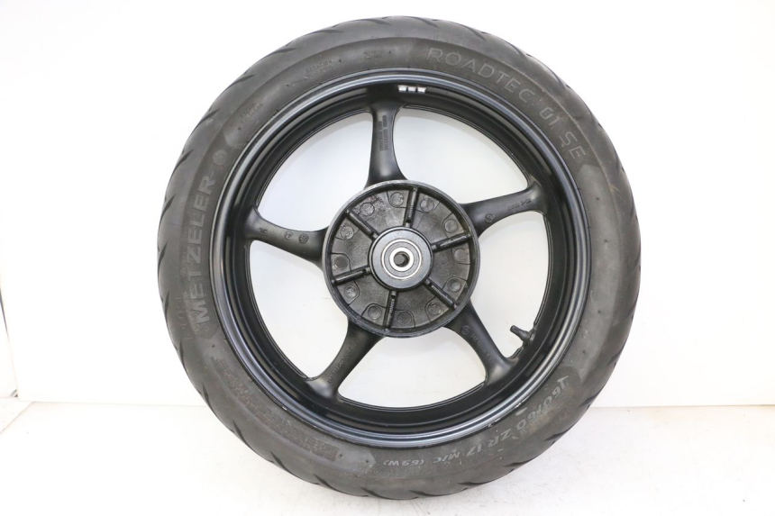 photo de HINTERRADFELGE UND REIFEN YAMAHA XJ6 ABS 600 (2008 - 2016) - Detailansicht des Bauteils