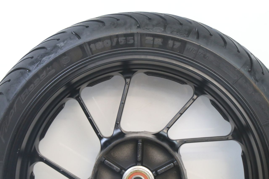 photo de HINTERRADFELGE UND REIFEN YAMAHA TRACER 7 700 (2020 - 2024) - Zoom auf Gebrauchszustand