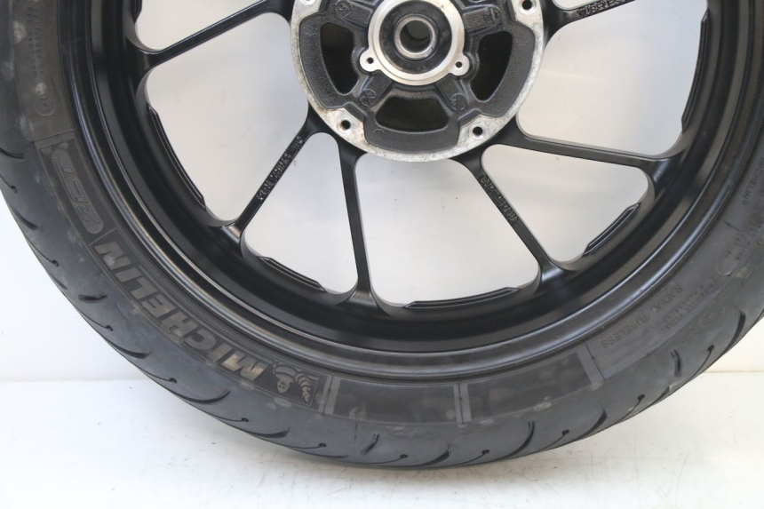 photo de HINTERRADFELGE UND REIFEN YAMAHA TRACER 7 700 (2020 - 2024) - Geprüftes Gebrauchtteil