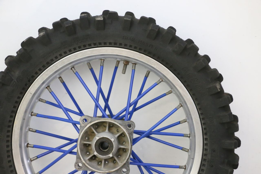 photo de HINTERRADFELGE UND REIFEN YAMAHA YZ 85 (2002 - 2018) - Charakteristische Merkmale