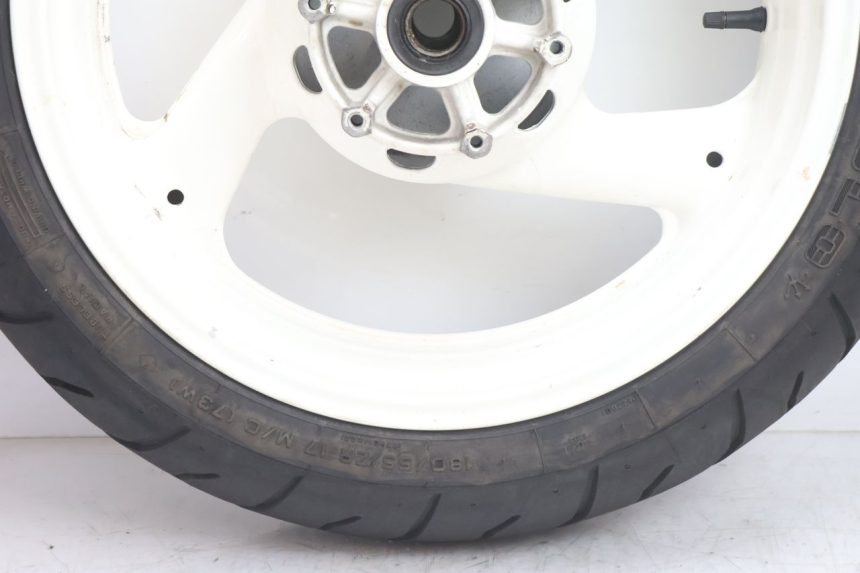 photo de HINTERRADFELGE UND REIFEN YAMAHA YZF R GENESIS 750 (1993 - 1998) - Zoom auf Gebrauchszustand