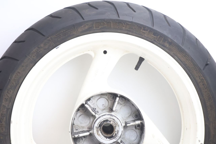 photo de HINTERRADFELGE UND REIFEN YAMAHA YZF R GENESIS 750 (1993 - 1998) - Details der Befestigungspunkte