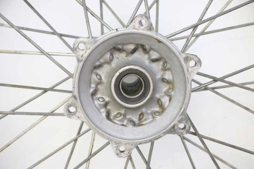 photo de HINTERRADFELGE UND REIFEN YAMAHA YZF YZ-F 450 (2014 - 2016) - Hauptansicht