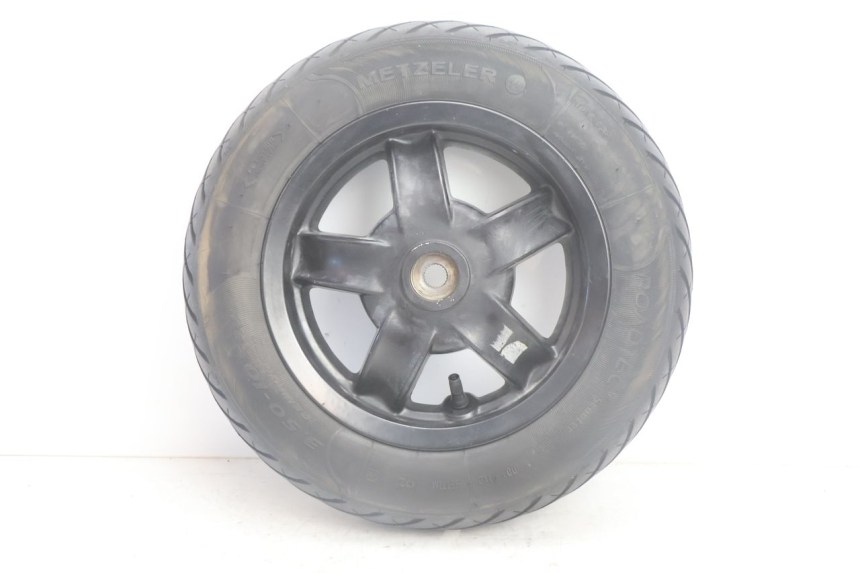 photo de HINTERRADFELGE UND REIFEN PIAGGIO ZIP IGET 4T 50 (2021 - 2023) - Hauptansicht