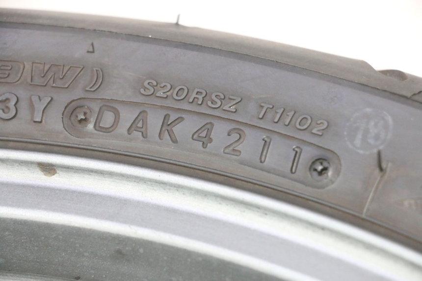 photo de HINTERRADFELGE UND REIFEN KAWASAKI ZZR 600 (1995 - 2004) - Profilansicht des Ersatzteils